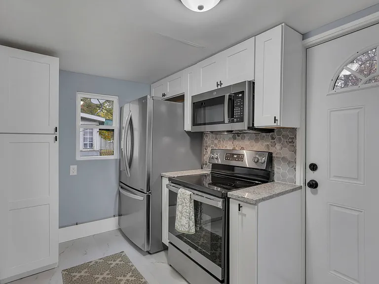 86 Wilwood Ave — Photo 18