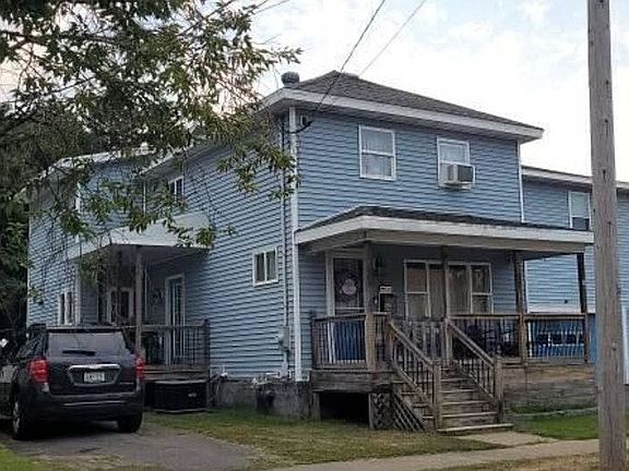 3rd image of 212 Duer St