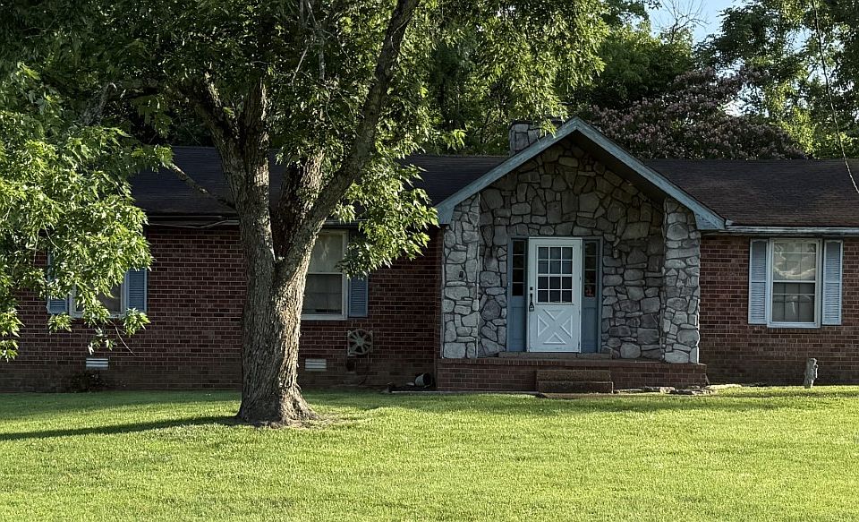 1st image of 108 Sycamore Ct