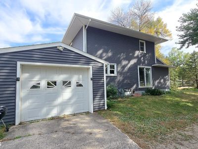 208 E Broadway, Leland, IA, 50453