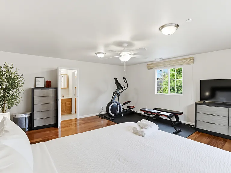 609 Stanford Ave — Photo 37