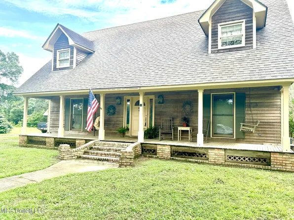 30 Hawkins Rd, Natchez, MS 39120