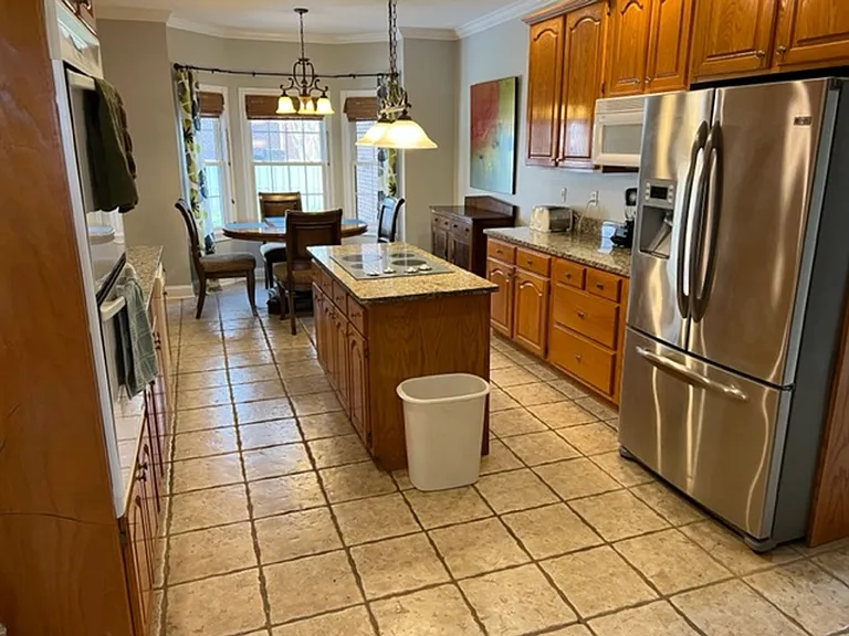 2224 Monticello Dr — Photo 10