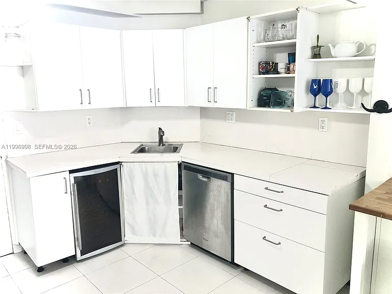 1430 Brickell Bay Dr #106 — Photo 5