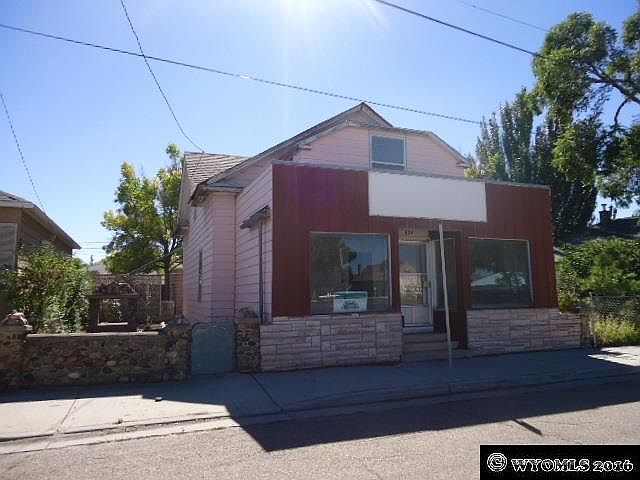 1st image of 624 Elias Ave