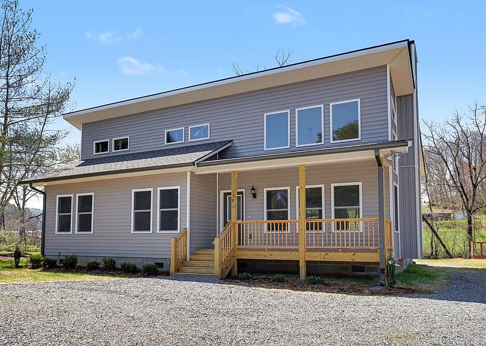 1st image of 195 Rivers Edge Dr