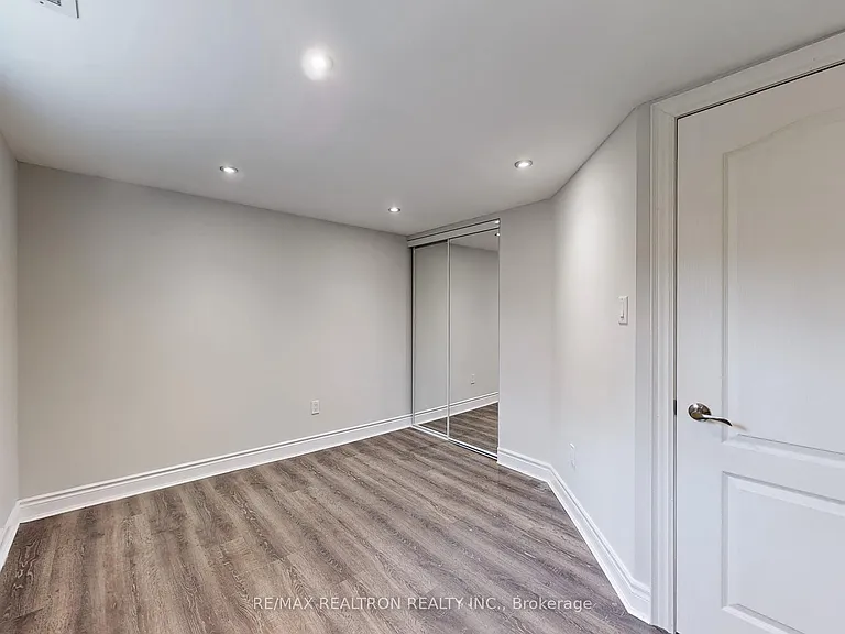49 Exbury Rd #BASEMENT — Photo 18