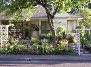 1299 Hide A Way Ln, Lake Oswego, OR 97034