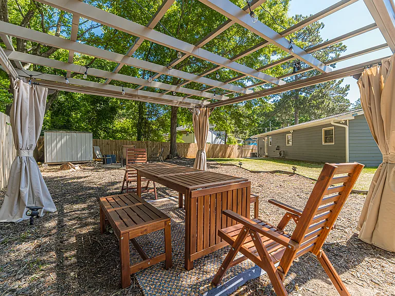 2390 Brackett Rd SW — Photo 34