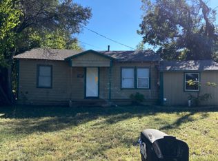 7729 Colton Dr, White Settlement, TX 76108