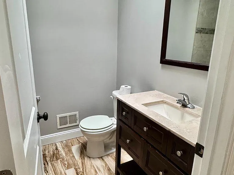 2705 E Biddle St — Photo 6