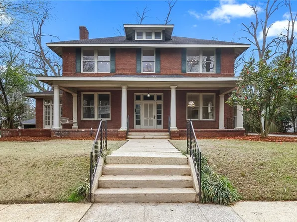 1611 Dearing Pl, Tuscaloosa, AL 35401