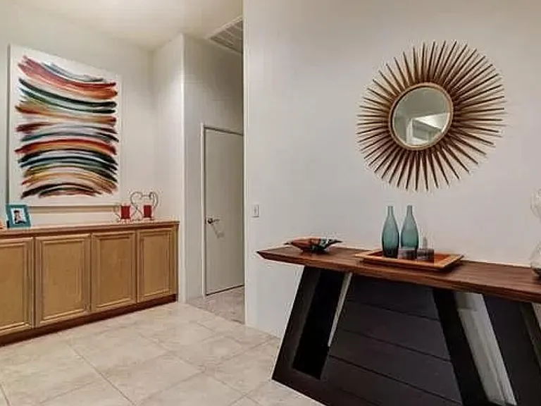 129 E Kavenish Dr — Photo 23