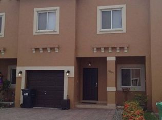 16384 SW 44th Way, Miami, FL 33185