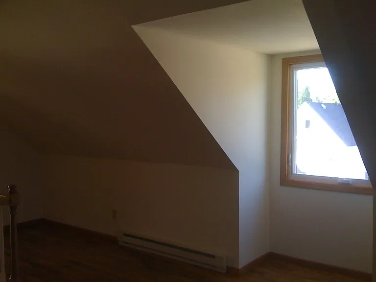 465-473 W Grand Ave — Photo 18