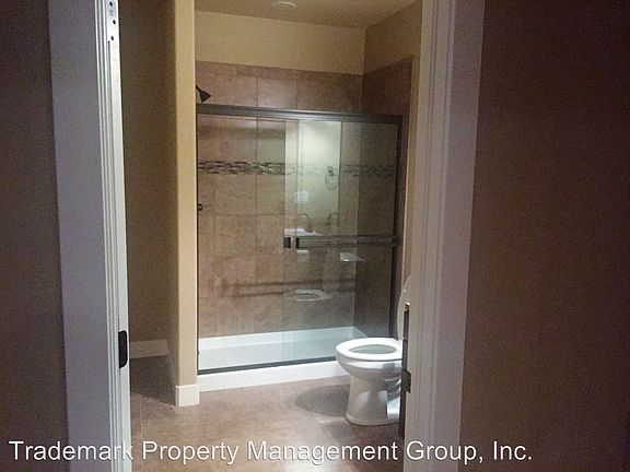 3rd image of 2023 Vineyard Dr