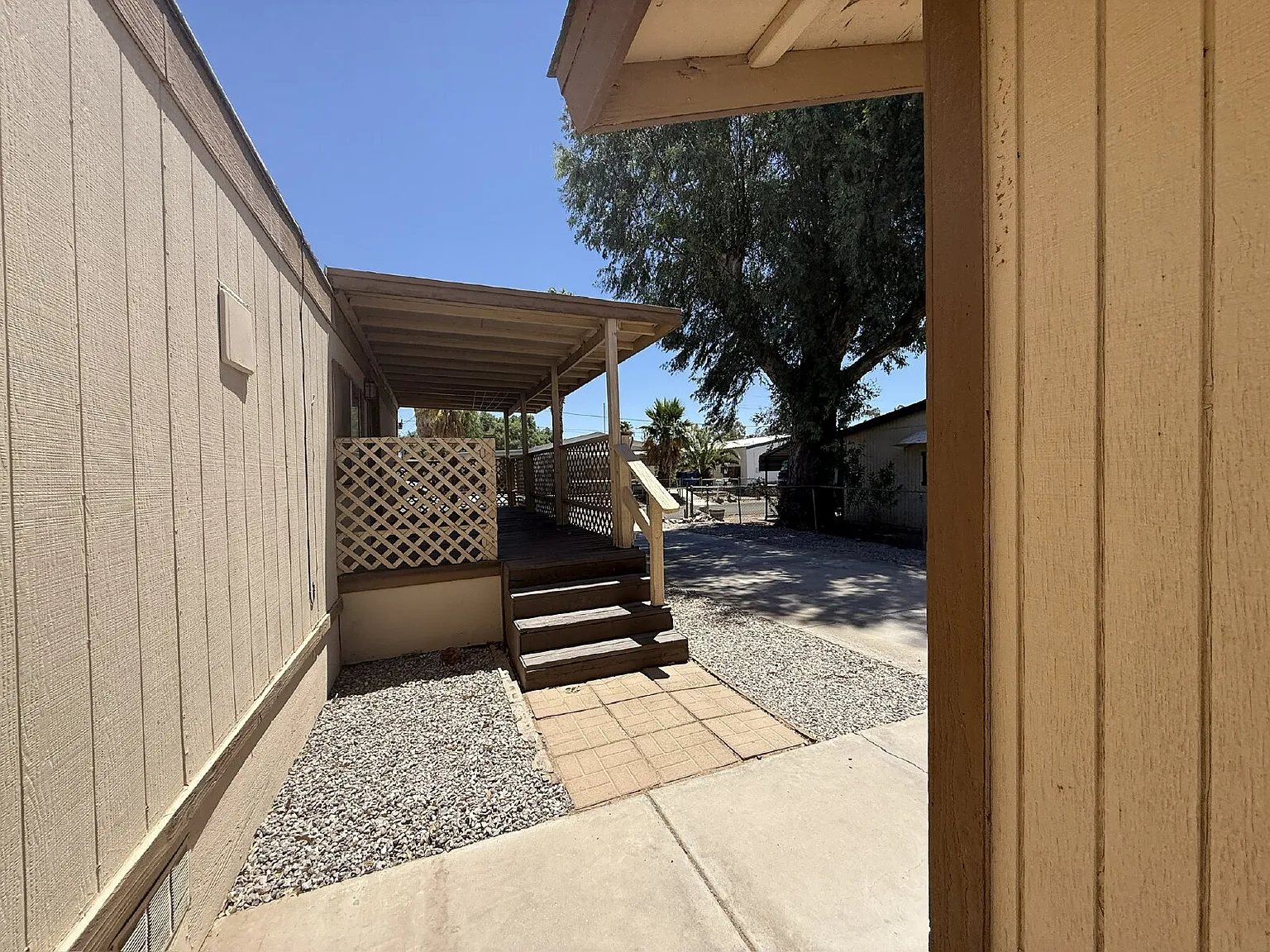 2 bed, 2.0 bath, 840 sqft, $1,200 — Photo 4