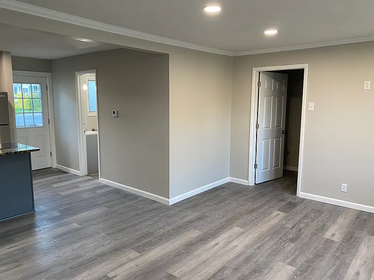 313 S Main St #1 — Photo 1