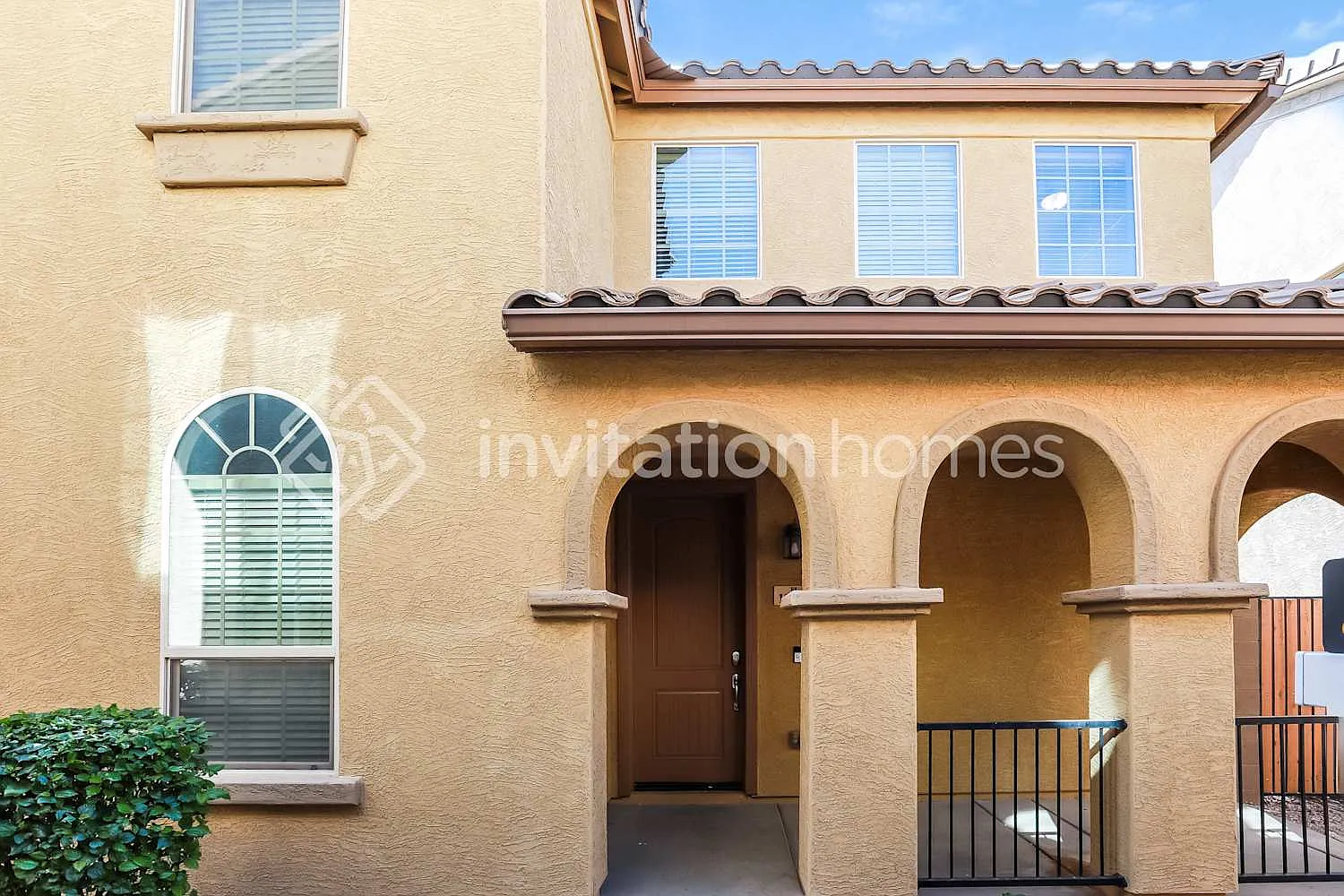 1382 S Ponderosa Dr Gilbert, AZ 85296 — Photo 1