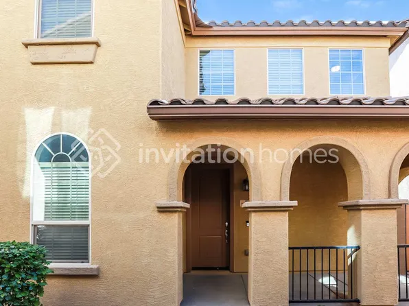 1382 S Ponderosa Dr, Gilbert, AZ 85296