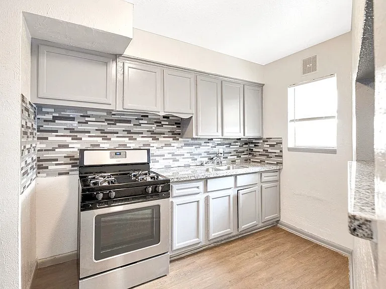 Oak Acre Apartments — Photo 5