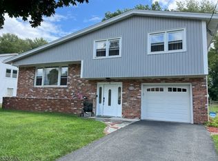 6 Floyd Dr, Totowa, NJ