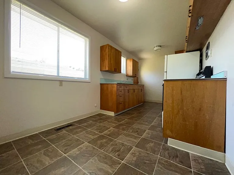 1813 N Harrison Blvd — Photo 4