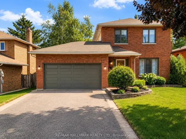 15 Byron Cres, Barrie, ON L4N 6G6