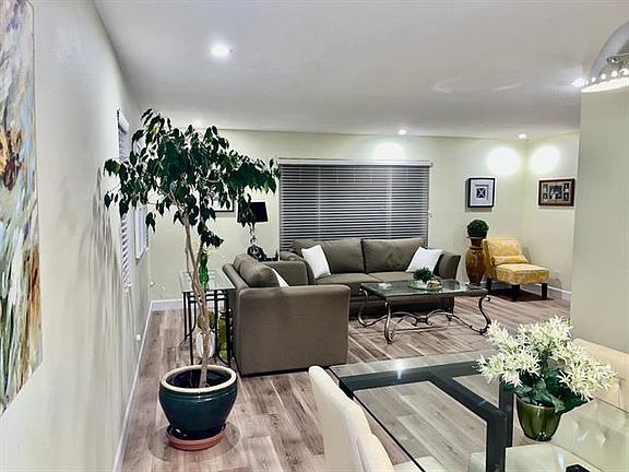 5th image of 2651 Glen Farm Ct