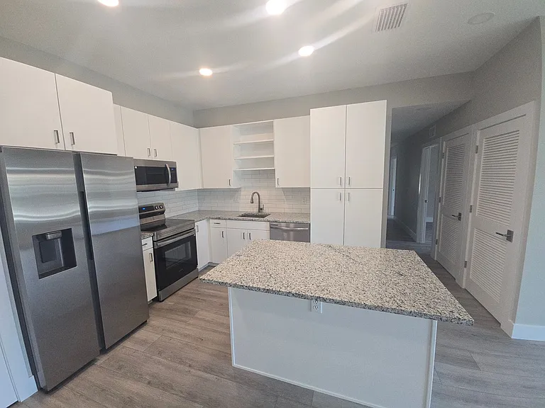 701 Bates Ave SW — Photo 19