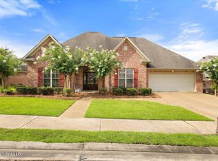 208 Eastside Ln, Brandon, MS