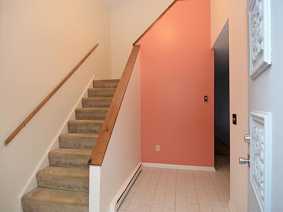 3rd image of 89 Tallow Wood Dr