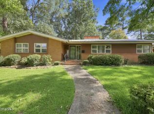 402 E Vance Street, Williamston, NC 27892