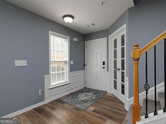 3rd image of 308 Balaban Cir