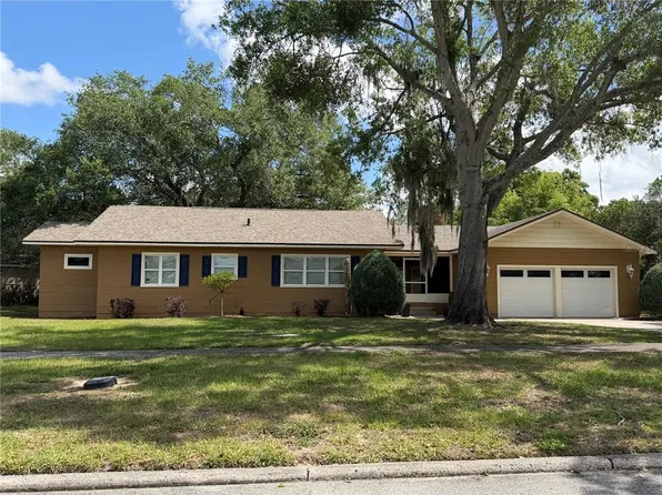 224 W Lake Ave, Auburndale, FL 33823