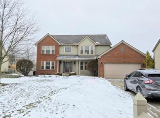 7912 Pinehill Rd, Lewis Center, OH 43035