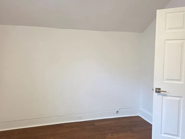 105 Bethune St #2 — Photo 5