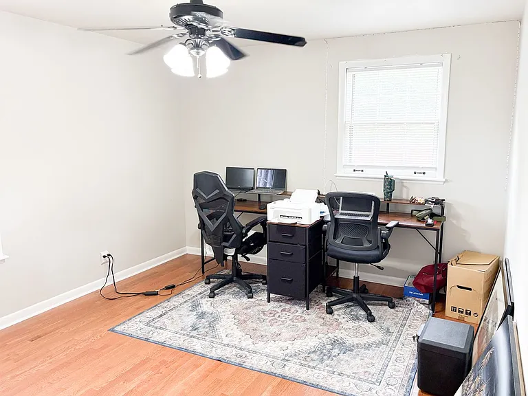 302 Robin Hood Dr — Photo 8