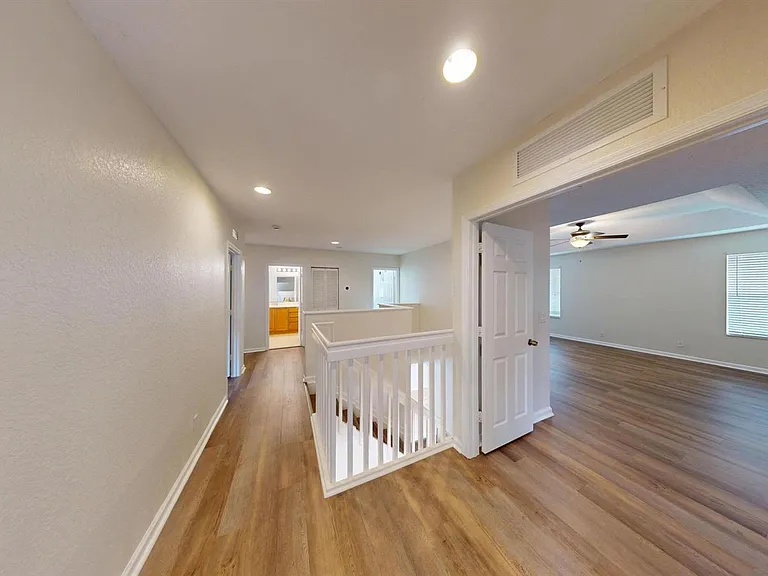 6786 Aliso Ave — Photo 23