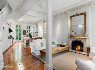 17 Saint Lukes Pl, New York, NY 10014