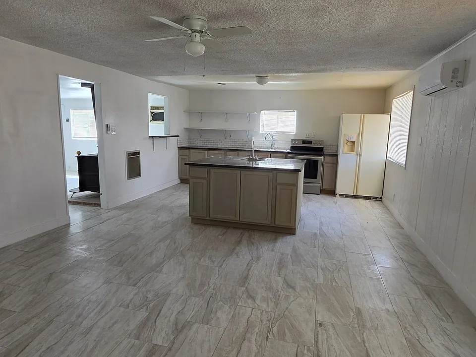 5575 Kickapoo Trl #1