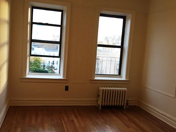 4th image of 555 Ovington Ave APT 34C