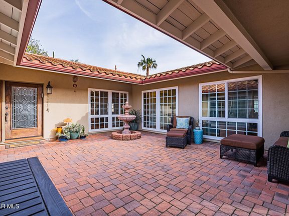 2nd image of 31939 Lyndbrook Ct