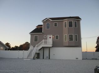 1856 Cable Dr, Toms River, NJ