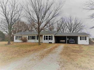 3510 S Pike Rd, Winfield, KS 67156
