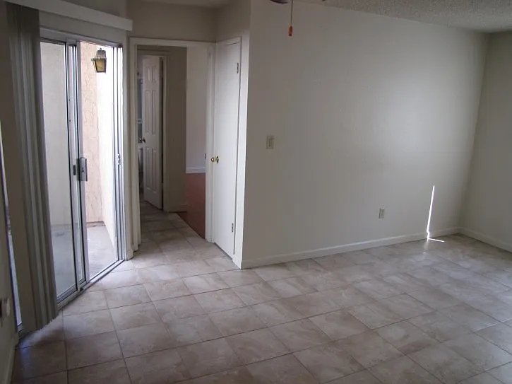 2315 N St #3 — Photo 13
