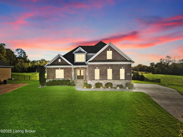 17121 Shakes Creek Dr, Fisherville, KY 40023