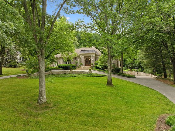 4th image of 915 Calloway Dr