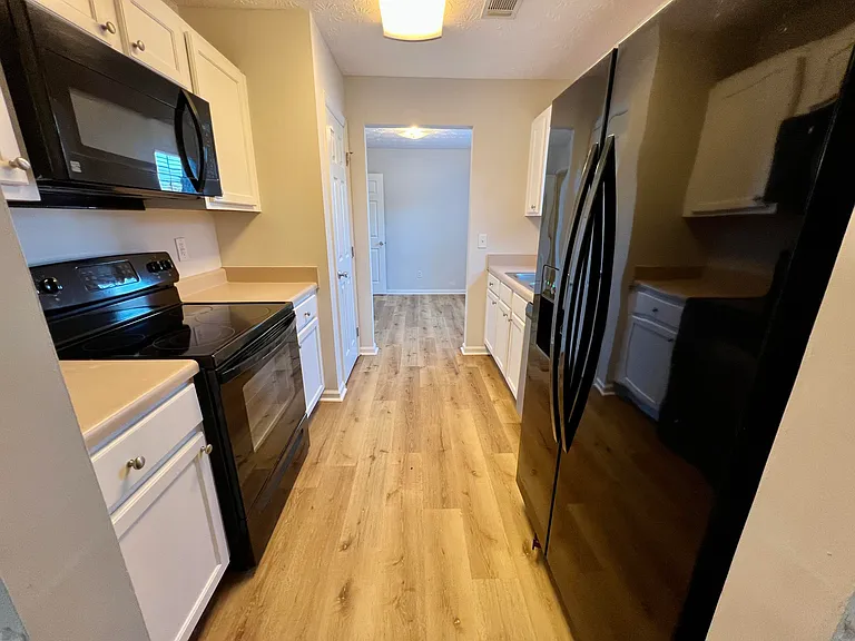 707 Porter Ln — Photo 19