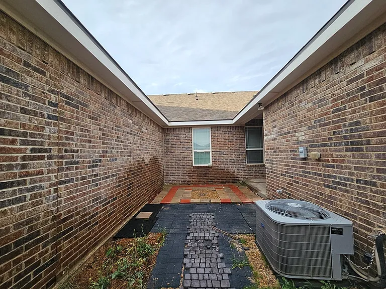 14 Devon Ct — Photo 24